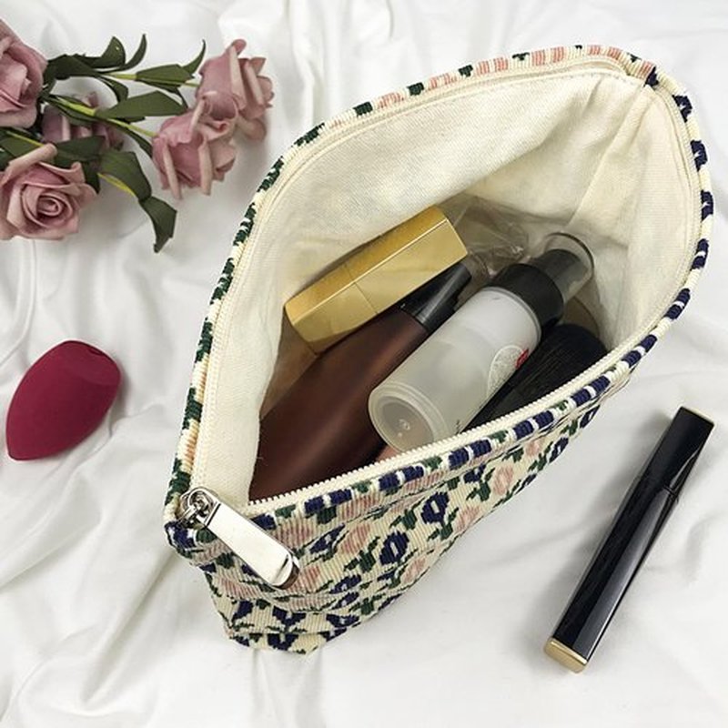 GUTGNK Corduroy Ladies Cosmetic Bag, Large Capacity Canvas Cosmetic Bag Travel Toiletry Bag Accessories Organizer, Small Blue Flowers