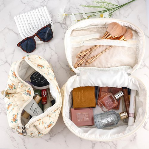 URSKYTOUS 3Pcs Cotton Quilted Makeup Bag for Women Girls Large Small Travel Floral Cosmetic Bags Set Cute Coquette Zipper Makeup Pouch for Purse Aesthetic Cloth Flower Storage Toiletry Bag Organizer
