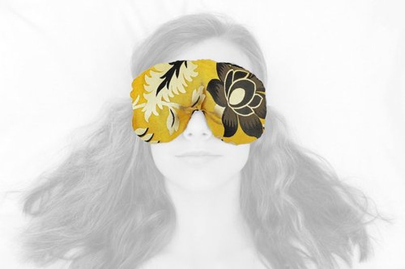 Candi Andi Handmade Opulence Yoga Eye Mask Pillow - Weighted Flaxseed Fill, Unscented, Satin & Velvet, Adjustable Strap - Ideal for Meditation & Restful Sleep -Golden Botanic - TEMF-GB
