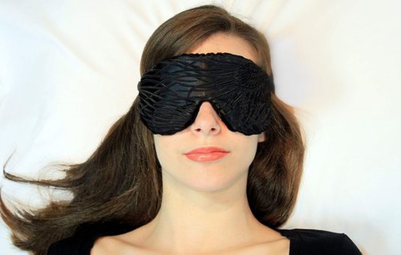 Candi Andi Handmade Opulence Yoga Eye Mask Pillow - Weighted Flaxseed Fill, Unscented, Satin & Velvet, Adjustable Strap - Ideal for Meditation & Restful Sleep -Black Magic - TEMF-BM
