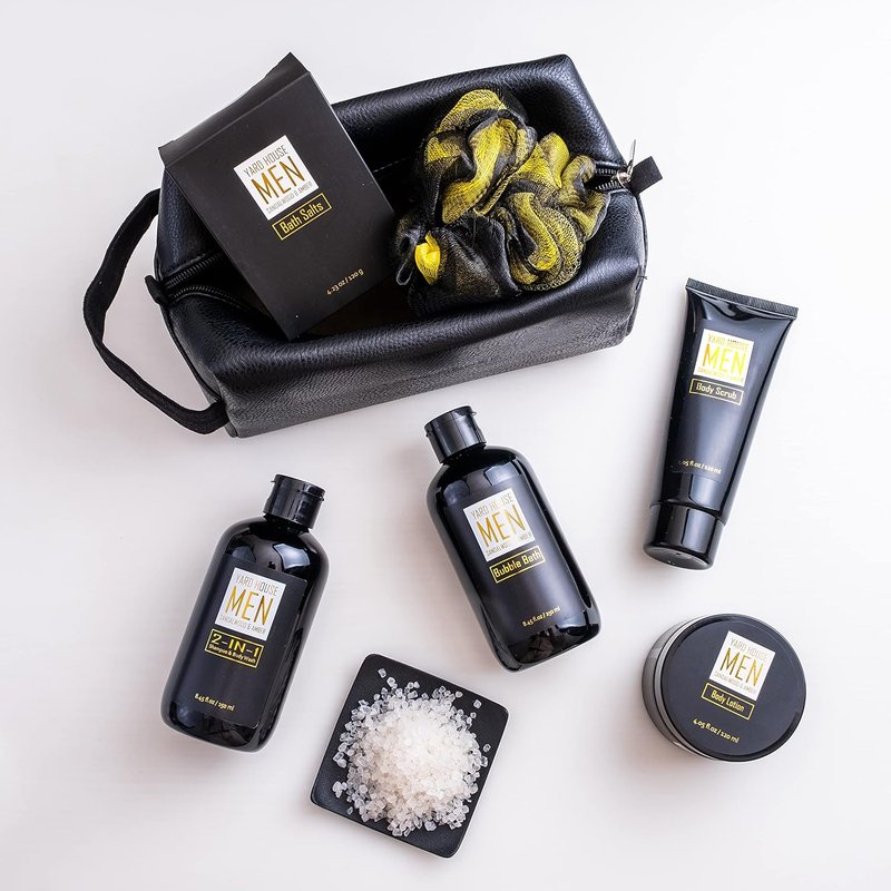 YARD HOUSE Spa Gift Basket Set for Men - Sandalwood Amber | 7-Piece Full Size Kit in Toiletry Bag - Perfect Father's Day Gift