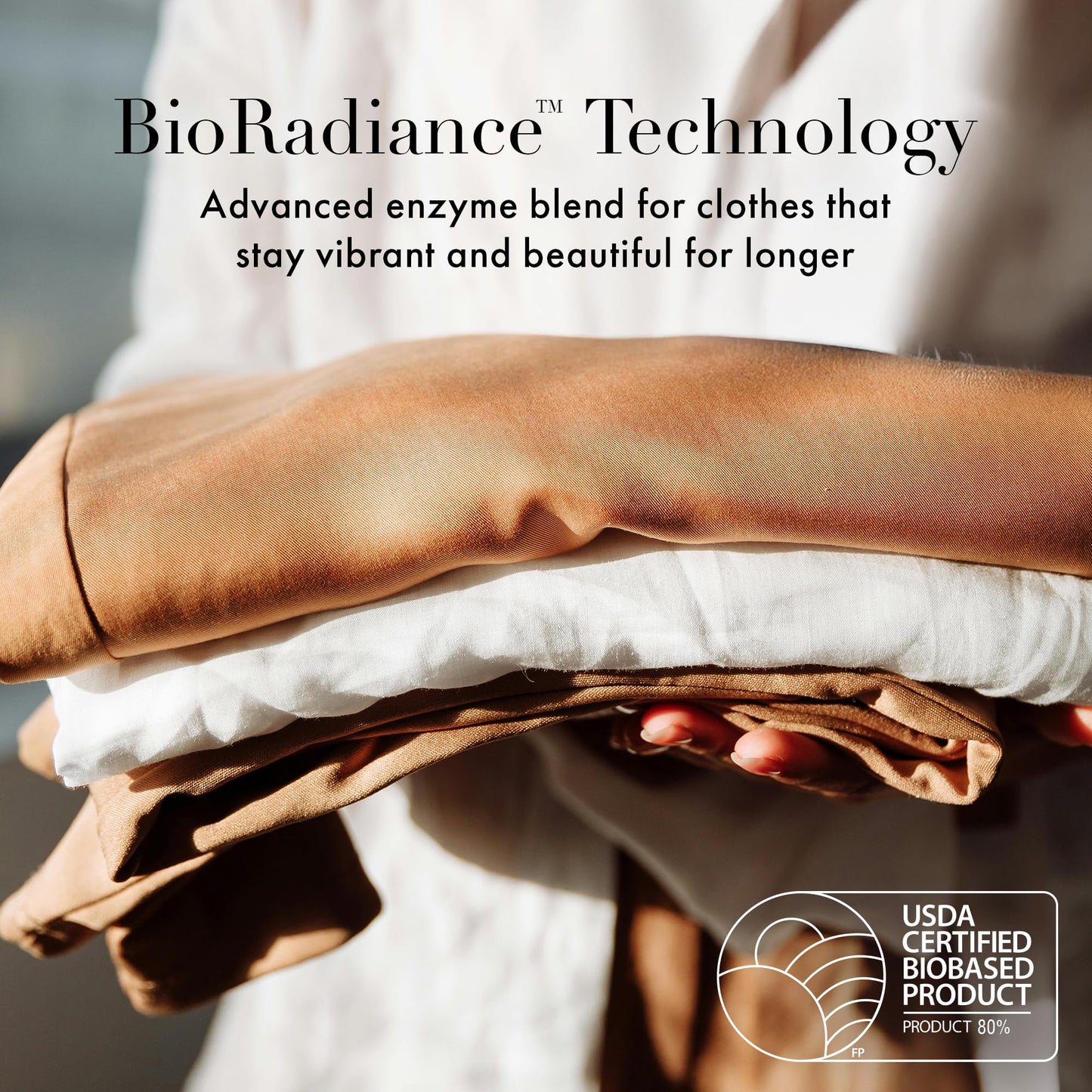 The Laundress Soft Focus Luxury Laundry Detergent, Long-Lasting White Santal Fragrance up to 7 Days of Scent, BioRadiance Enzyme Technology, Keep Clothes Vibrant for Longer, USDA Biobased, 15 Loads