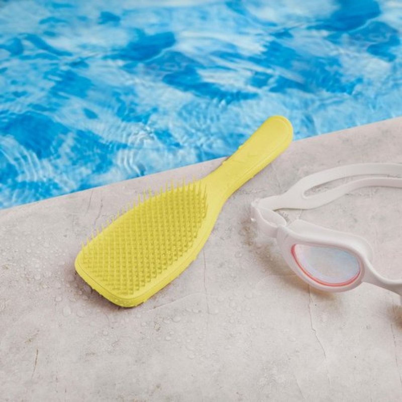 Tangle Teezer Ultimate Detangler Hairbrush for Wet & Dry Hair, Eliminates Knots & Reduces Breakage for All Hair Types, Hyper Yellow