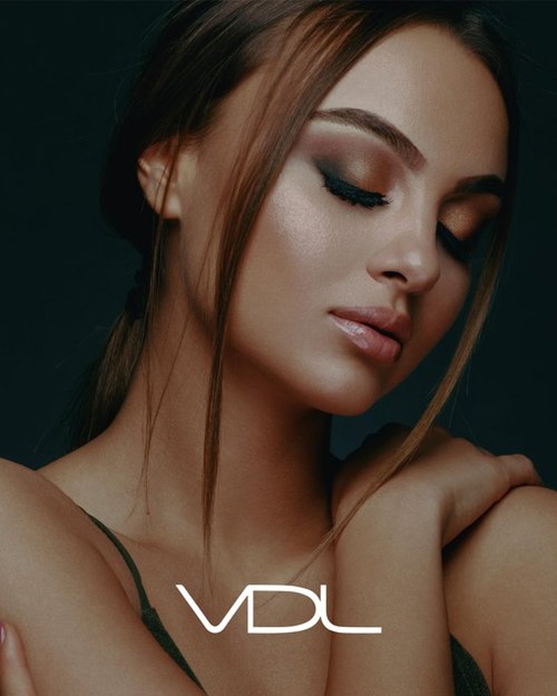 VDL Eye Fine Brow Mascara, 03 Light Brown - Natural Brow Color for Precise Results and Defined Brows (0.19 oz) | Korean Makeup