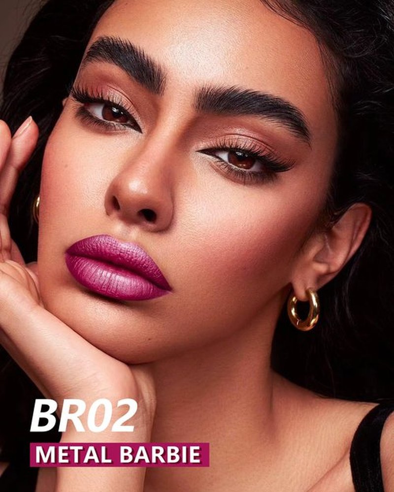 MAKI YIKA Metallic Lipstick Long Lasting Hot Pink Lipstick for Women, High Shine Red Lipstick No Smudge Transferproof Full-Coverage Lip Gloss (BR02 Metal Barbie)