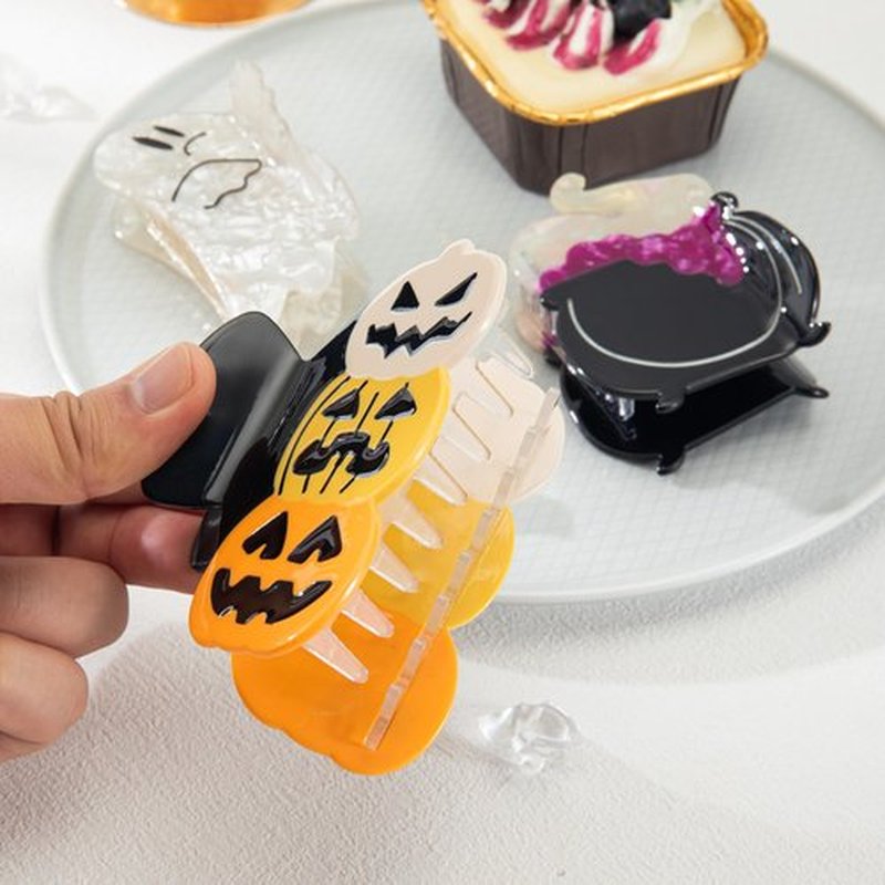 Ghost Hair Clips Pumpkin Hair Claw Set- Halloween Cute Pumpkin Ghost Claw Clips Medium Size Halloween Hair Claw Clips for Thin/Thick Hair, Acrylic Hair Clips for Women Halloween Decor 2Pcs(pumpkin)