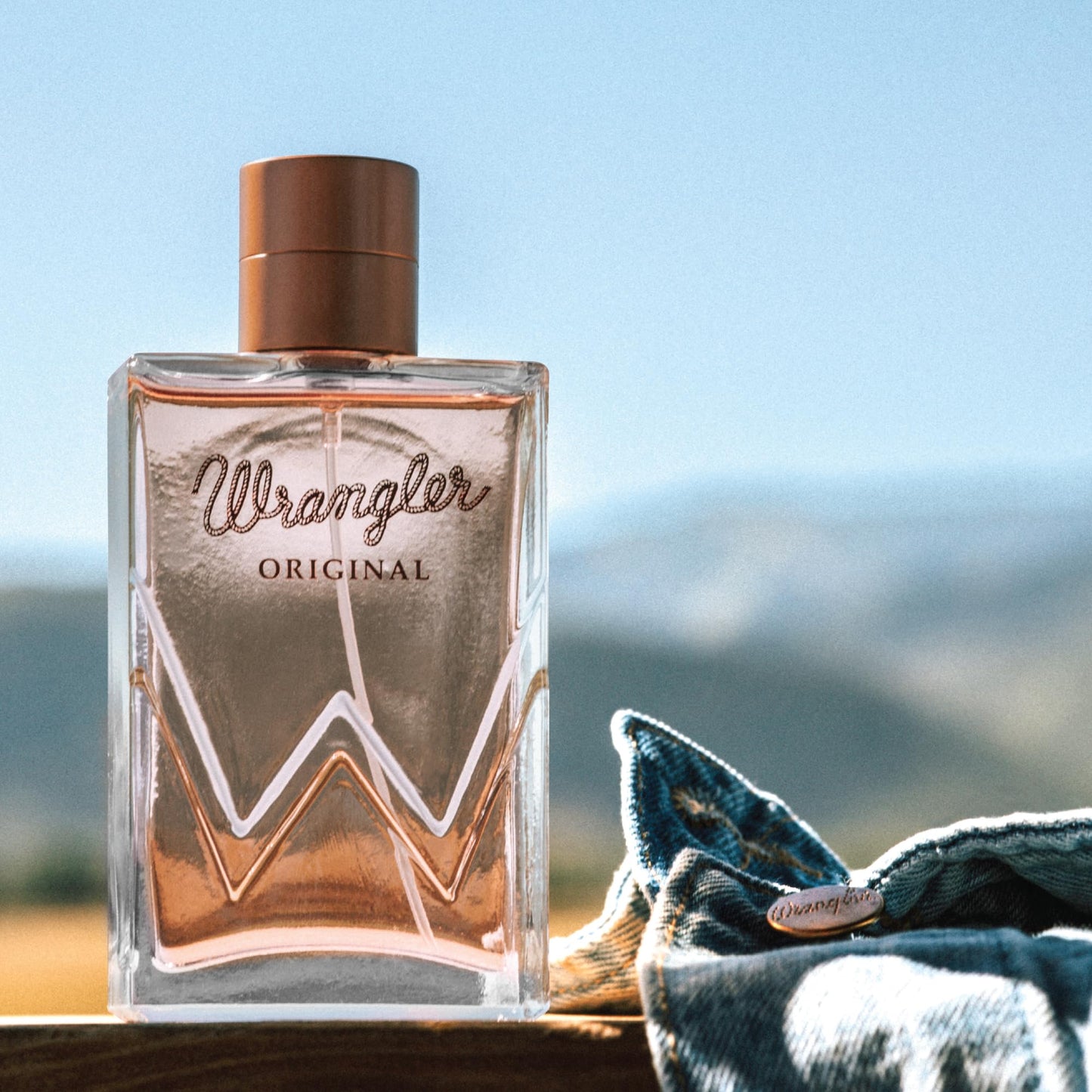 Tru Western Wrangler Original Women’s Perfume Spray, Blackberry, Pear, Wild Berries, Wild Rose, Honeysuckle, Blackcurrant Leaf, Moss Woods, Musk & Cedarwood Notes, 2.5 fl oz (74 ml)