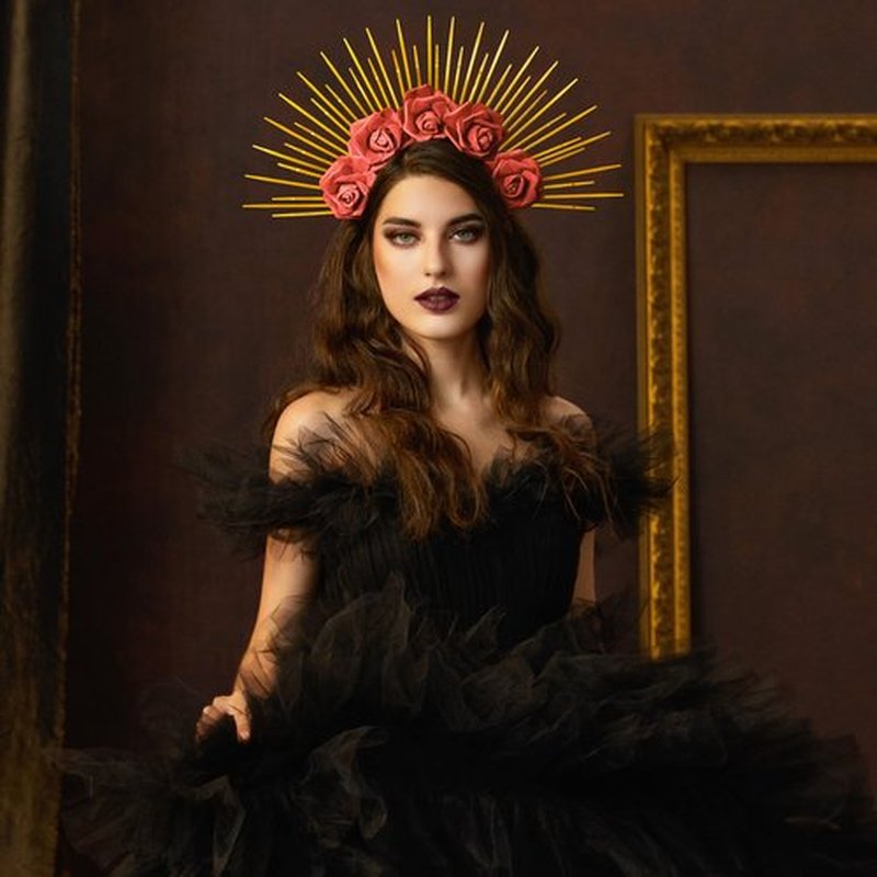 Fantherin Halo Crown with Roses Womens Mexican Flower Goddess Rose Spiked Sun Headpiece for Cosplay Halloween Costume