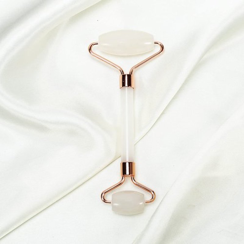 White Face Roller – Skin Care Tool Made of Clear Quartz – Facial Skin Care Products for Improved Circulation – Face Massager Compatible with All Skin Types – For a Fresh and Firm Looking Skin