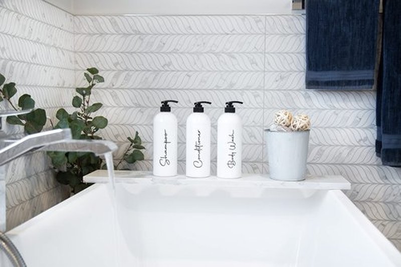 Alora 16oz Refillable Shampoo and Conditioner Dispenser Bottles - Set of 3 - Pump Bottle Dispenser for Shampoo, Conditioner, Body Wash - Empty Plastic Refillable Containers for Shower, Matte White