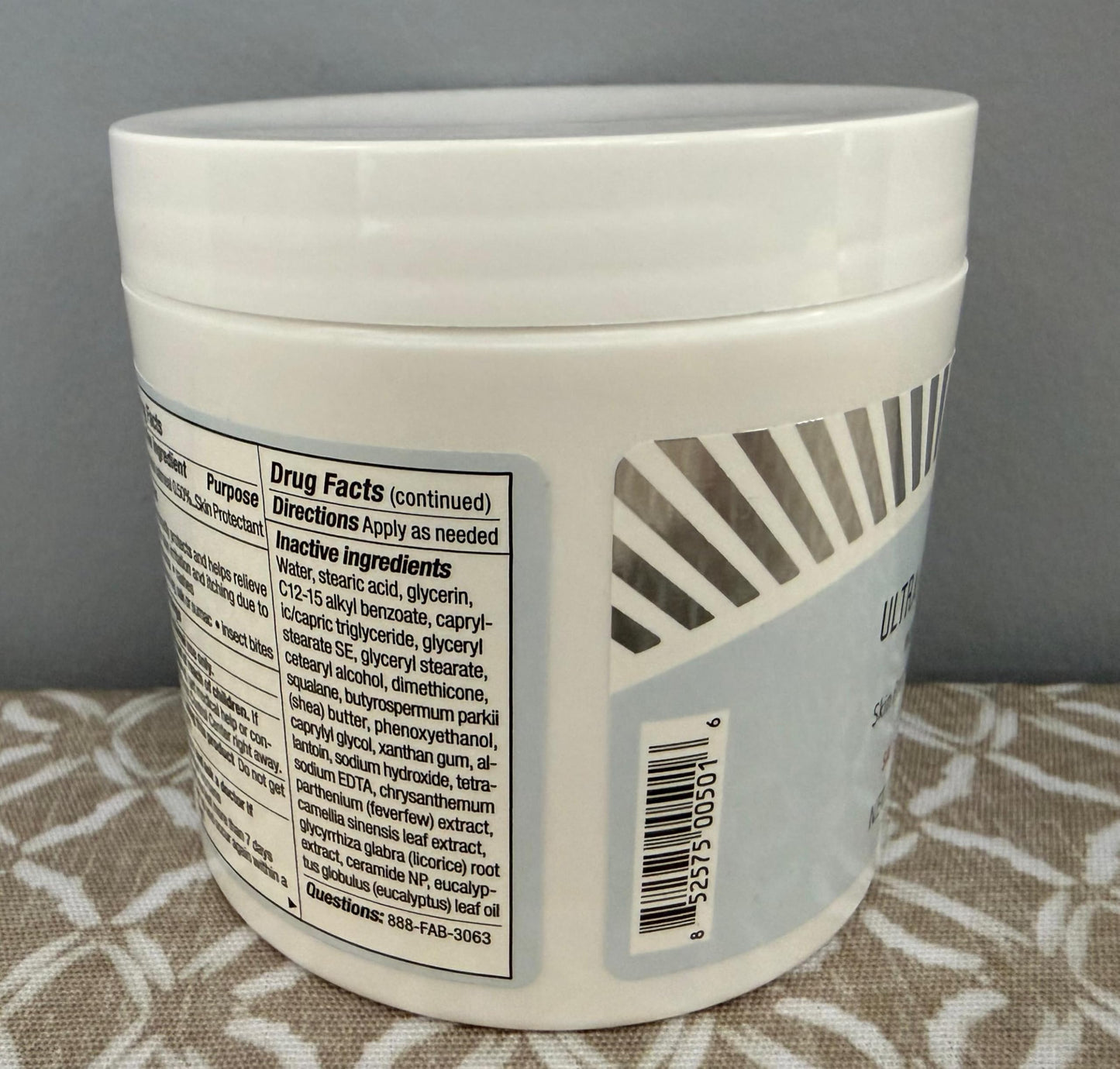 First Aid Beauty - Ultra Repair Cream, Intense Hydration Whipped Colloidal Oatmeal, Clinically Proven to Strengthen Skin Barrier in 7 Days & Helps Relieve Eczema, Luxury Face & Body Moisturizer, 12 oz