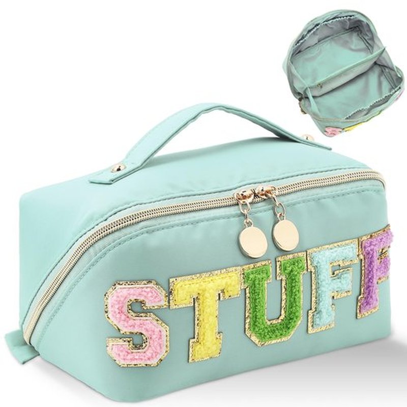 LONEDREAM Stoney Clover Preppy Makeup Bag, Large Capacity Travel Cosmetic Bag, Chenille Letter Open Flat Nylon Stuff Makeup Bag, Preppy Patch Better Belt Everything Makeup Bag, Green