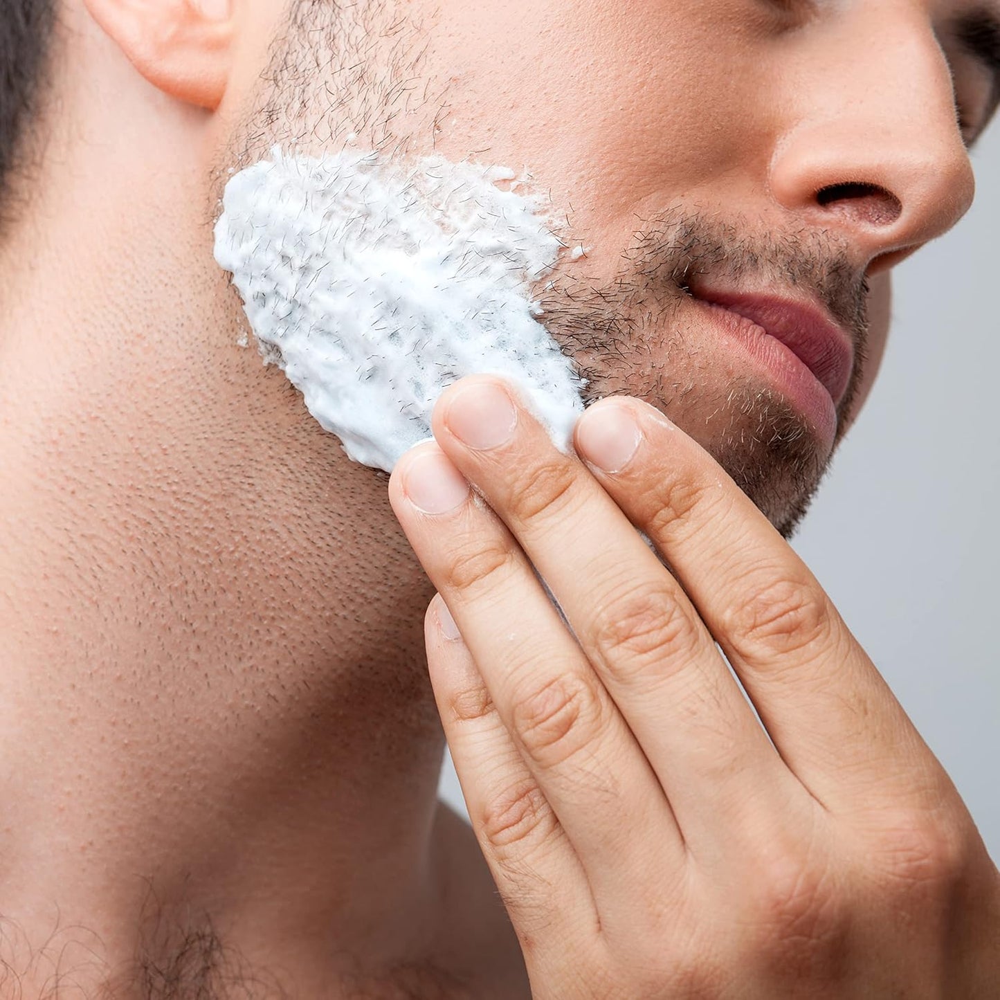 Moisturizing Shave Cream for Men | Protects Against Irritation & Razor Burn - 128 Fl Oz