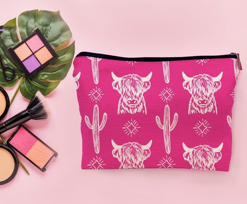 Lacosu Western Makeup Bag,Western Gifts For Women,Cow Makeup Bag,Cowgirl Stuff,Western Stuff For Women,Western Gifts,Cowgirl Gifts(COW B)