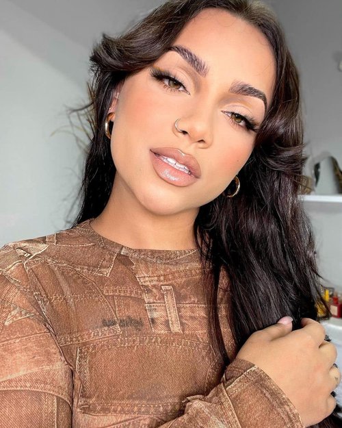 Lilly Lashes Royalty - Lite Mink Lashes | False Eyelashes Perfect for Small, Mono Lid And Almond Eyes | Cat Eye Mink Strip Fake Dramatic Fluffy Flare Lashes 15mm length, Reusable Up to 15 wears