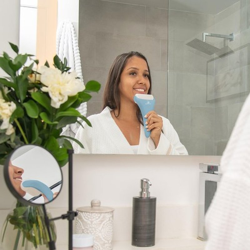 PUR Botanicals - Arctic 2-in-1 Set Cryotherapy Ice Roller for Face Wrinkles Massager - Skin Care Tool for Puffiness - Cooling Ice Facial Eye Skin Roller - Reduce Puffiness and Relief Migraine Pain