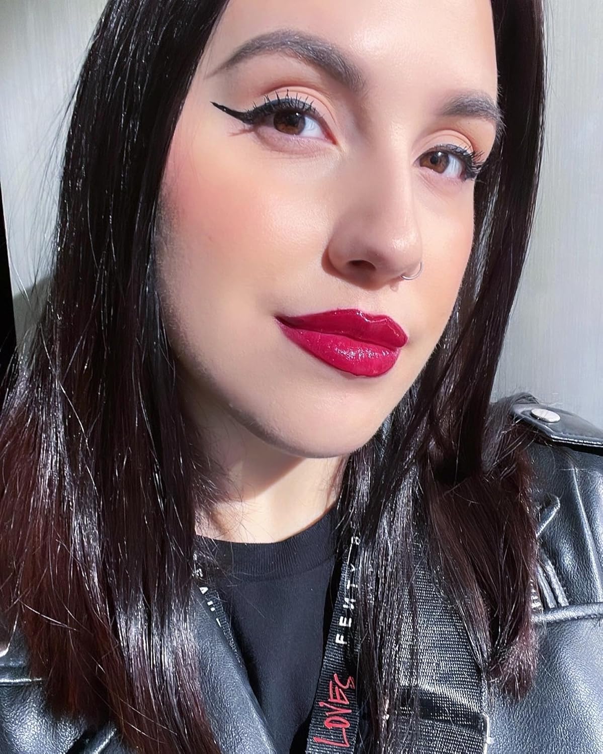 Fenty Beauty by Rihanna Gloss Bomb Universal Lip Luminizer Riri