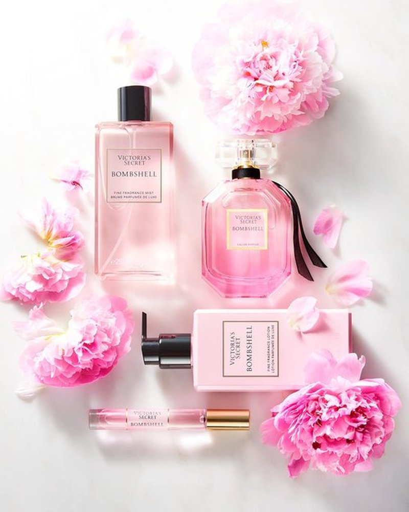 Victoria's Secret Bombshell Fragrance Lotion, Notes of Purple Passion Fruit, Shangri-La Peony & Vanilla Orchid, Scented Body Lotion for Women (8.4 oz)