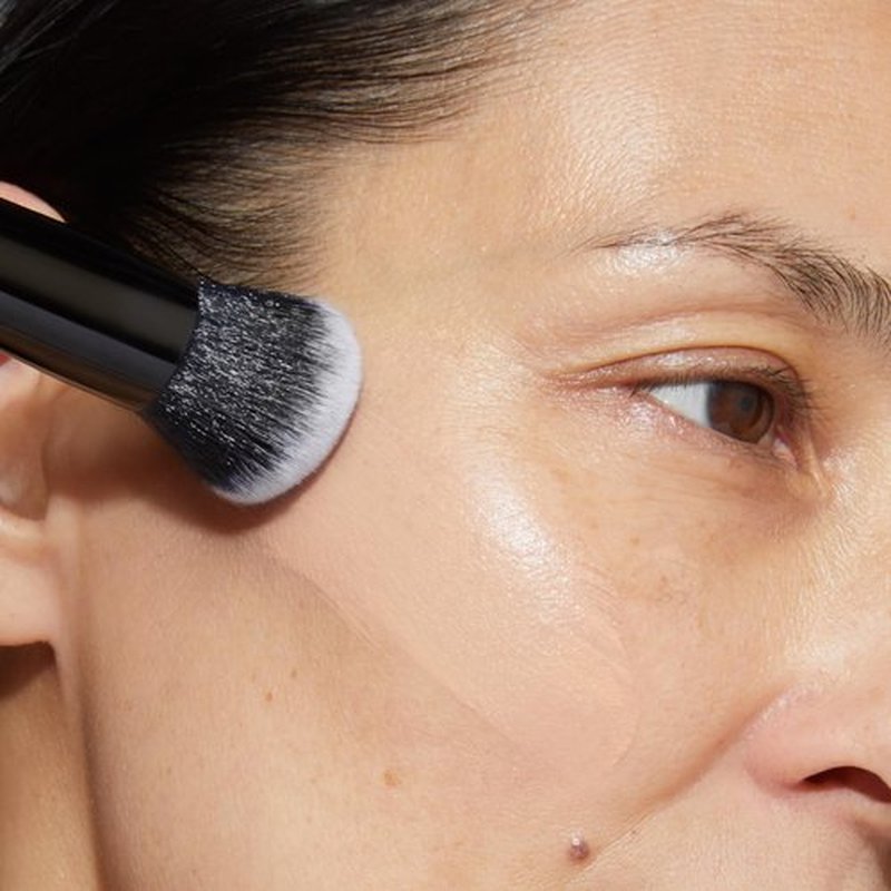 LAURA GELLER NEW YORK Dual-Ended Concealer and Foundation Makeup Brush for Blending Liquid and Cream Makeup