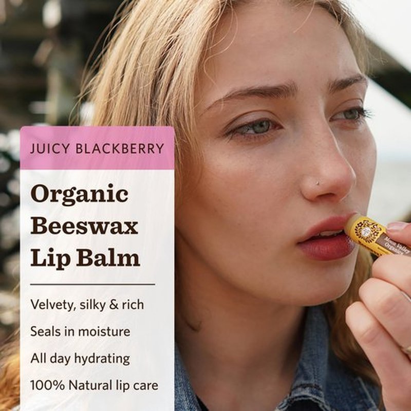 Moon Valley Organics Beeswax Lip Balm for Moisturizing Lips and Cuticles (JUICY BLACKBERRY, 1-Pack)