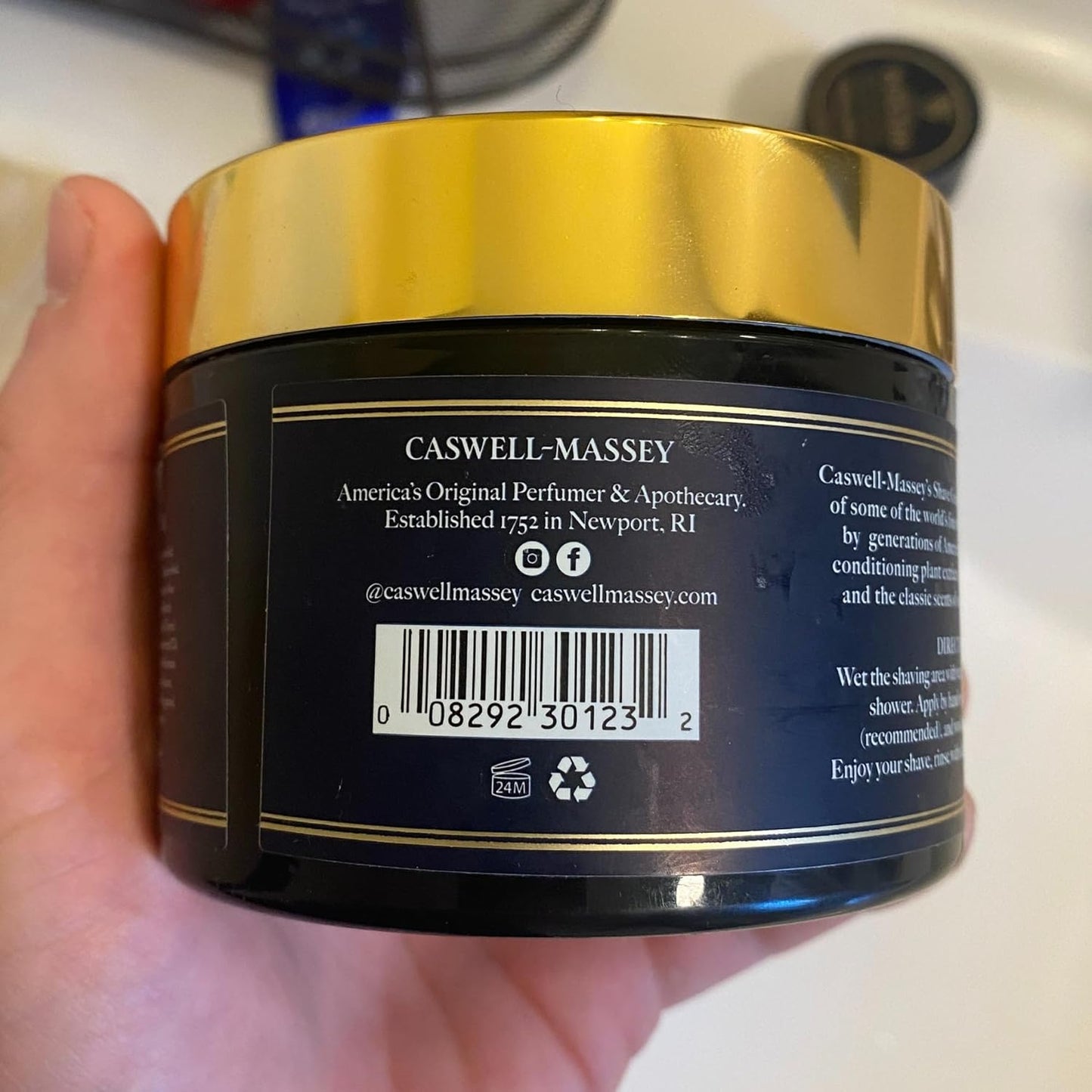Caswell-Massey Heritage Almond Shave Cream, Natural Men’s Shaving Cream for Smooth Beard Shaving, Soothing for Sensitive Skin, USA Made, 8 Fl Oz