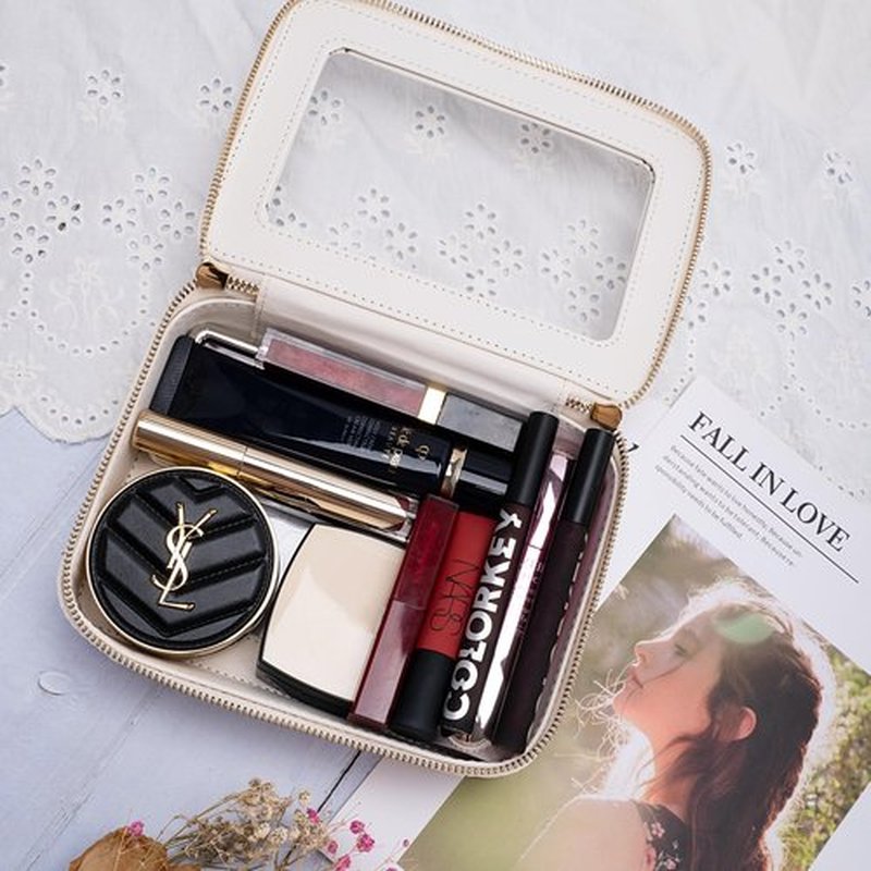 Aveniee Large Clear Makeup Bag Cosmetic bags, Travel Toiletry Bag for Women, Clear Make up Bag Case, Chic Makeup Pouch with Transparent Vinyl Windows & Gold Zippers(White)