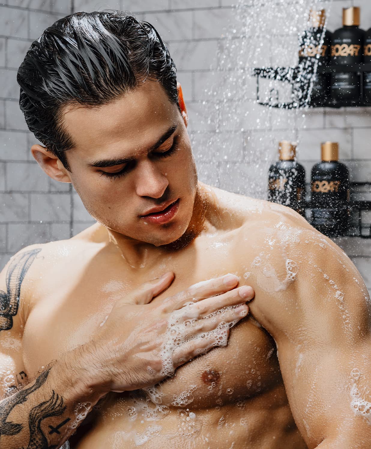 GO247 Body Wash - Luxurious Daily Cleanser for Men - Nourishes & Softens Skin with Aloe Vera, Honey, & Vitamin B5 - Rich Lather & Fresh Masculine Scent, 8 Fl Oz