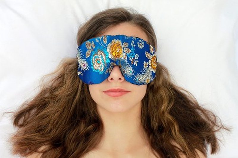 Candi Andi Handmade Opulence Yoga Eye Mask Pillow - Weighted Flaxseed Fill, Unscented, Satin & Velvet, Adjustable Strap - Ideal for Meditation & Restful Sleep -Floral Turquoise - TEMF-FT