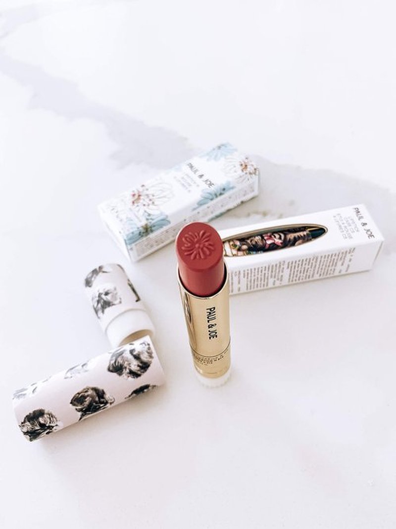 Paul & Joe Lipstick N Refill - Case Sold Separately - Full Coverage - Long-Lasting - Stays on Throughout the Day - Talons Hauts Rogues - 0.12 oz.