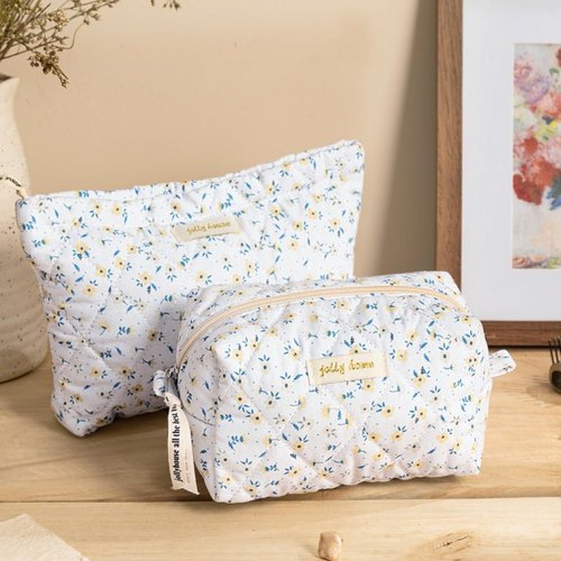 HBselect 2Pcs Quilted Makeup Bag Cute Makeup Bag Organizer Travel Makeup Pouch for Purse Zipper Aesthetic Coquette Cotton Floral Make up Bag Toiletry Bags for Women Girls
