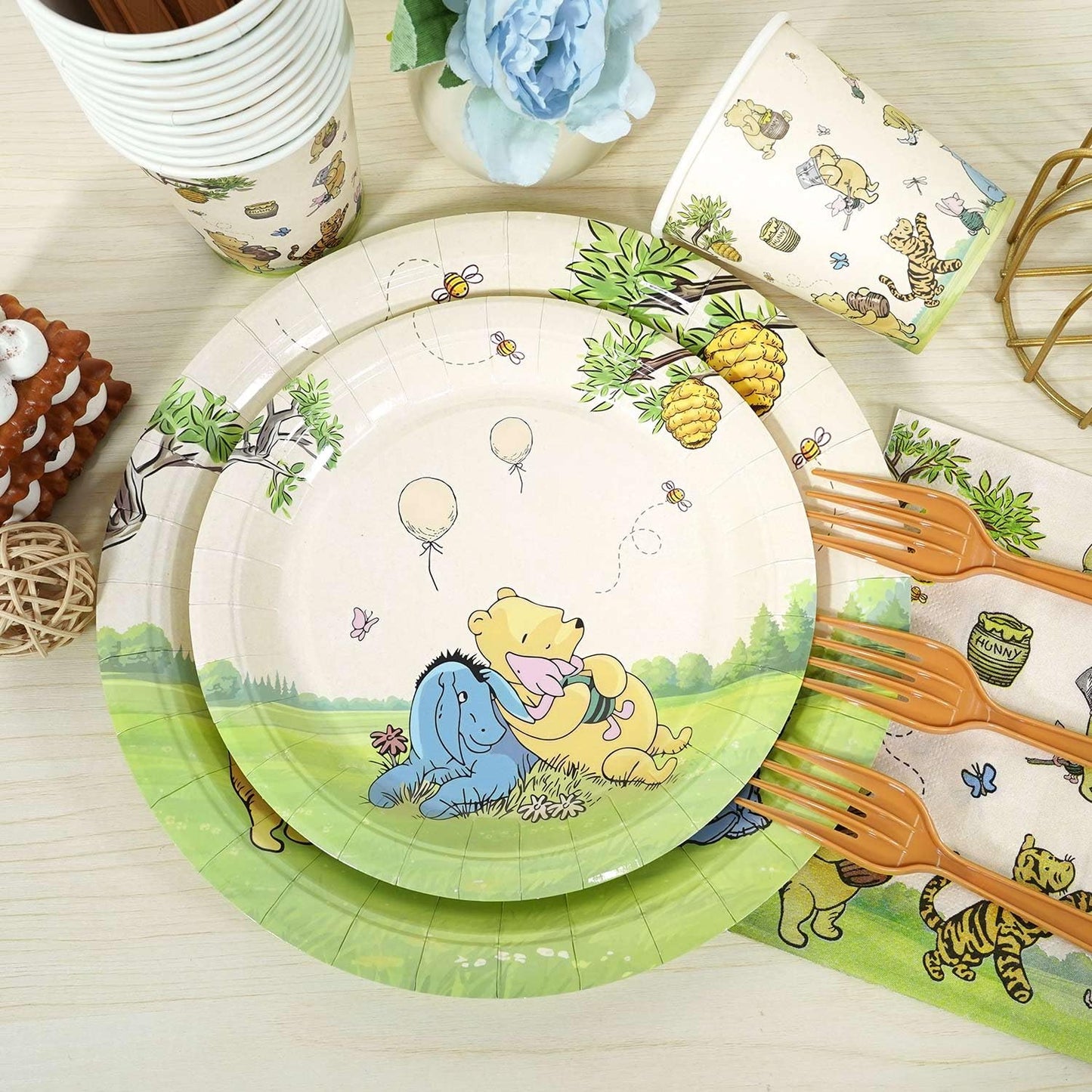 Winnie Birthday Decorations Plates Set, 175PCS Classic Winnie Happy Birthday Plates Cups Napkins Cutlery for 25 Guests