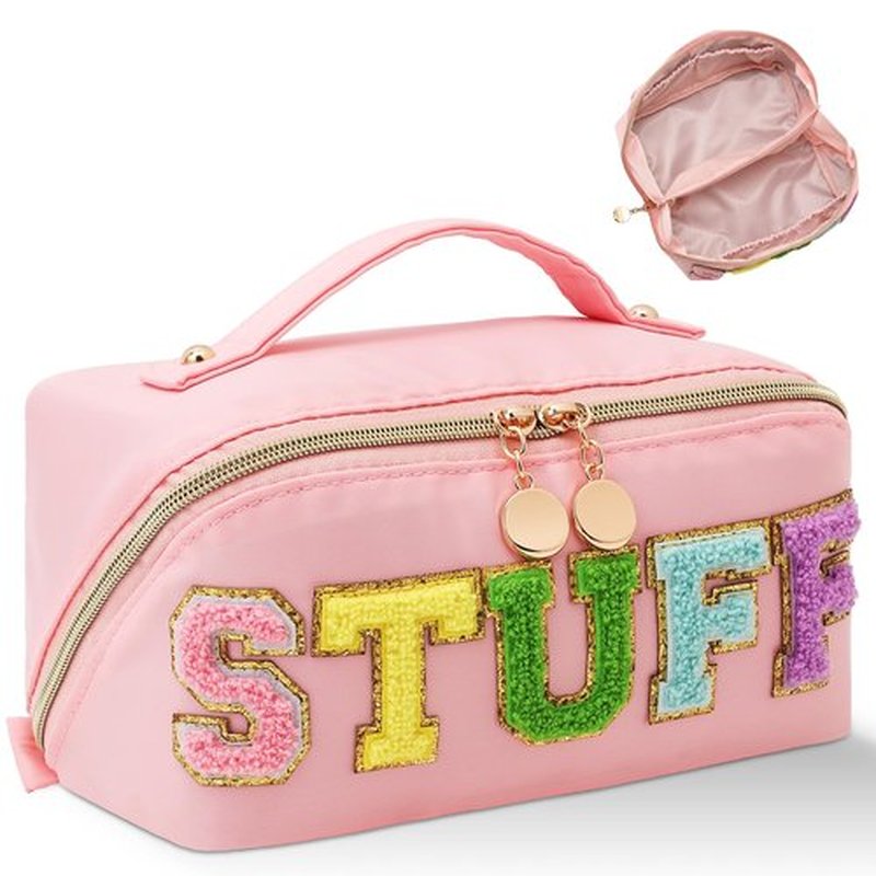 LONEDREAM Stoney Clover Preppy Makeup Bag, Large Capacity Travel Cosmetic Bag, Chenille Letter Open Flat Nylon Stuff Makeup Bag, Preppy Patch Better Belt Everything Makeup Bag, Pink