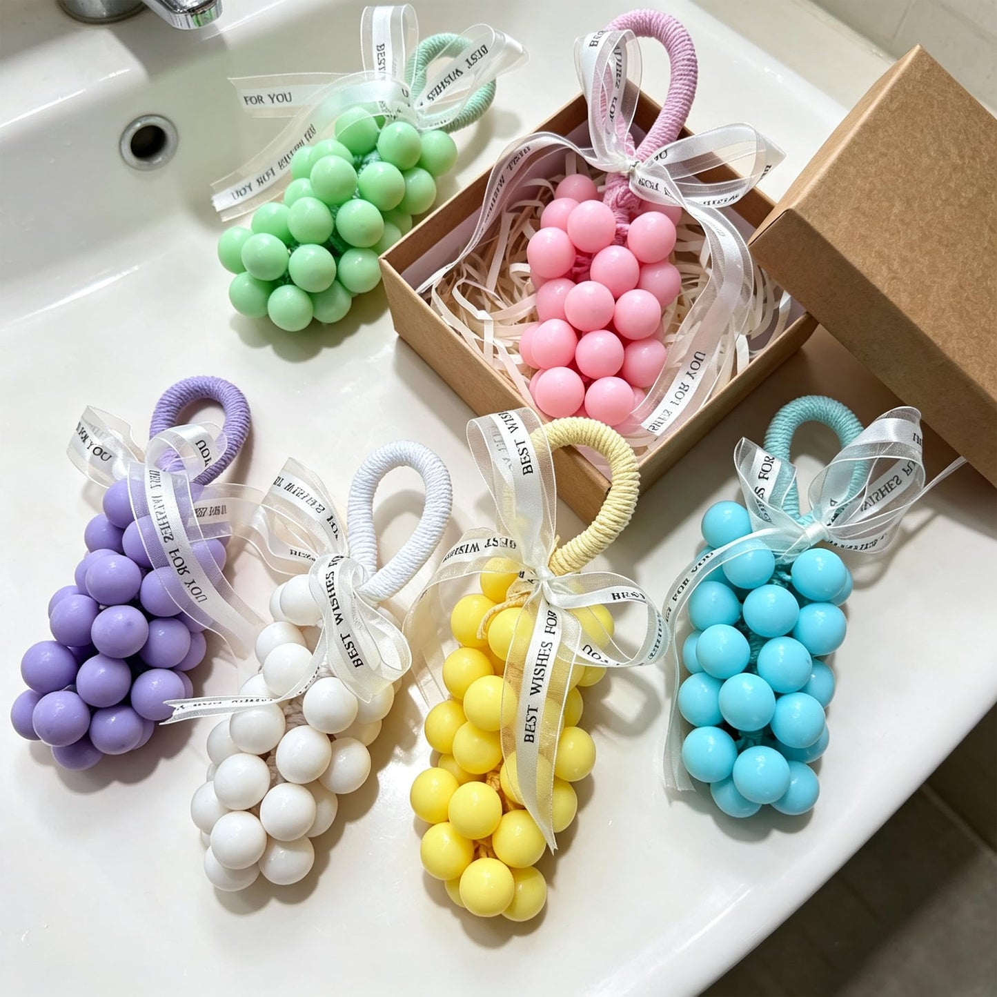 TMOMYISS Grape Soap on Rope Cute Shaped Handwashing Grapes Soap Bar, Novelty Hanging Fruit Soap for Bathroom Decor,Fun Gift Handmade Soap