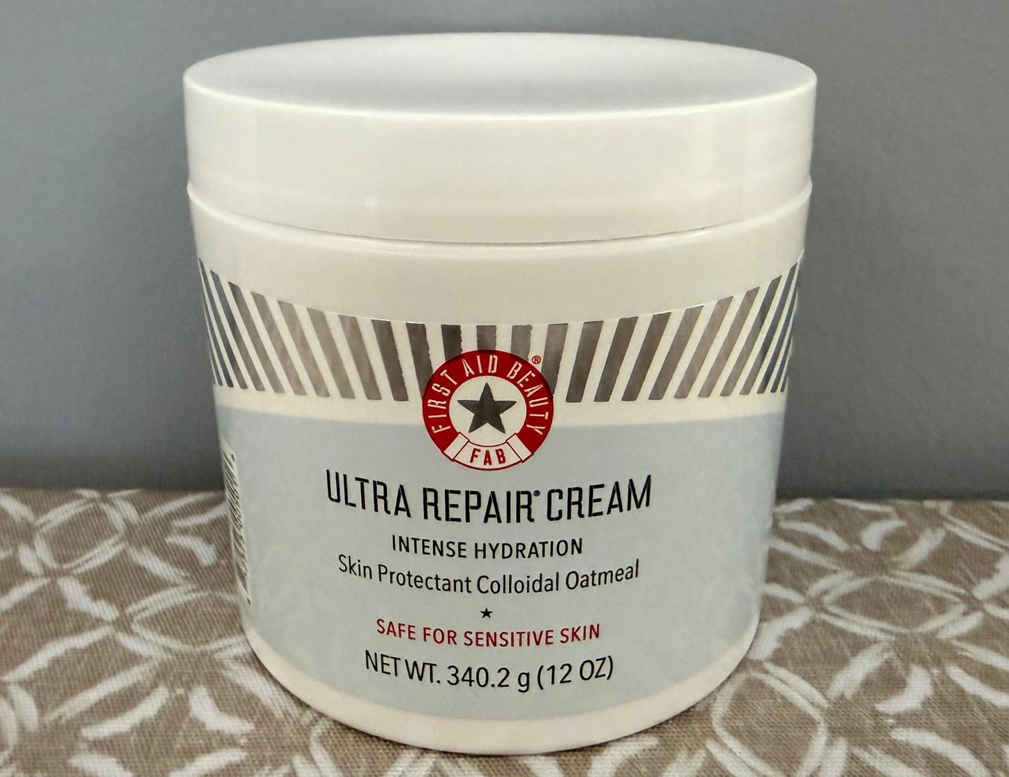 First Aid Beauty - Ultra Repair Cream, Intense Hydration Whipped Colloidal Oatmeal, Clinically Proven to Strengthen Skin Barrier in 7 Days & Helps Relieve Eczema, Luxury Face & Body Moisturizer, 12 oz