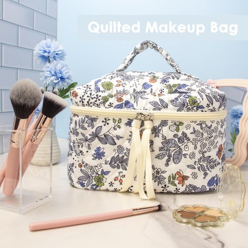PAZIMIIK Cotton Makeup Bag for Women Large Quilted Travel Cosmetic Case Girls' Make Up Organizer,Leaf White