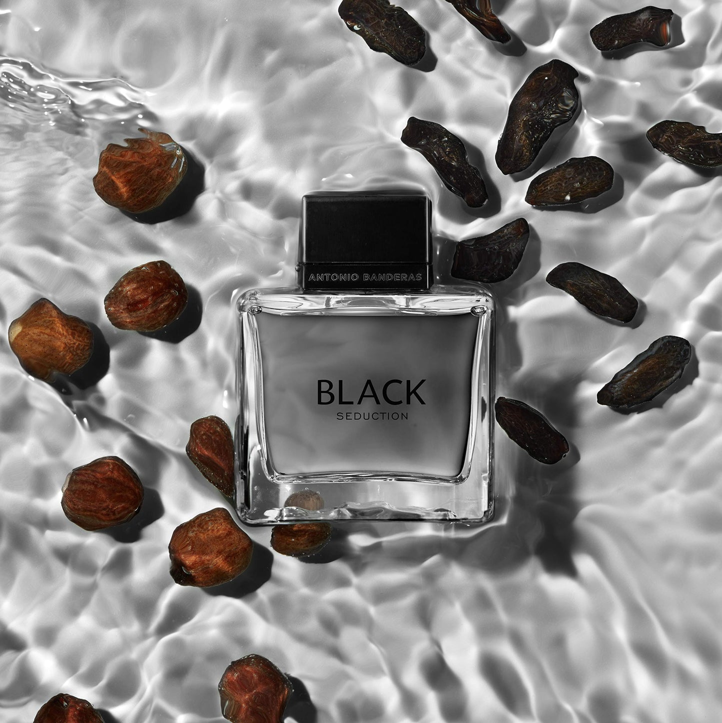 Banderas Antonio Perfumes - Black Seduction - Eau de Toilette Spray for Men - Long Lasting - Elegant, Masculine and Sexy Fragance - Amber Woody Scent- Ideal for Special Events - 3.4 Fl Oz