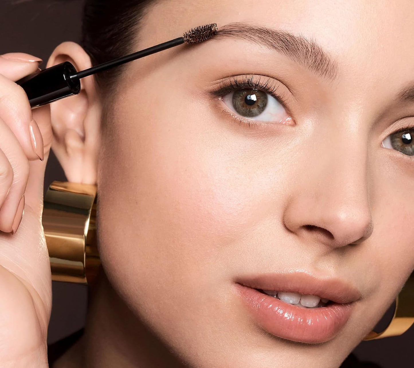 Bobbi Brown Clear Natural Brow Shaper Gel - 0.14 Ounce for Perfectly Defined Brows