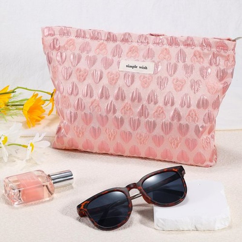 ZLFSRQ Heart Makeup Bag Travel Cute Cosmetic Bags for Women Large Makeup Pouch Zipper Cosmetic Pouch for Purse Aesthetic Embroidery Makeup Organizer Bag Portable Toiletry Bag(Pink)