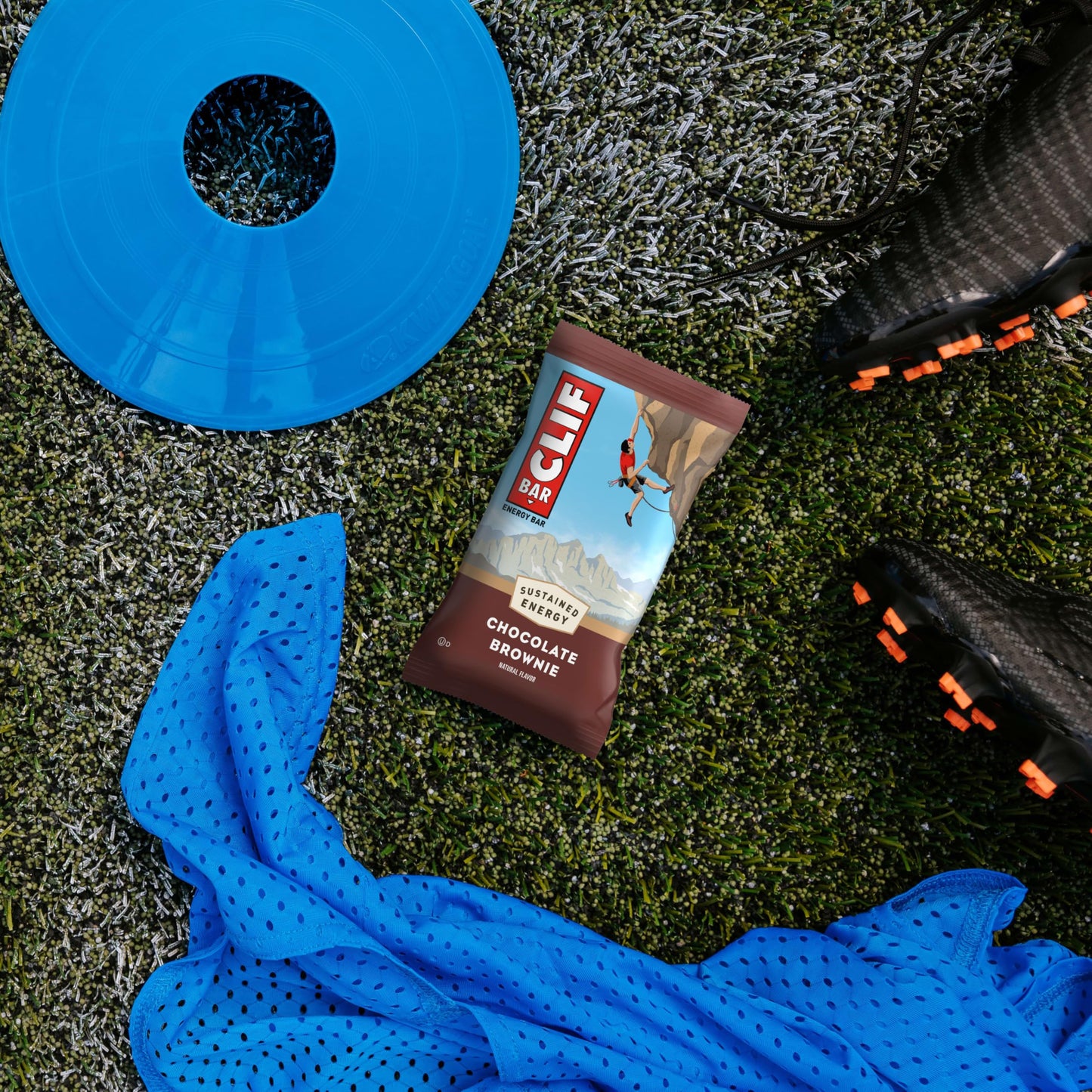CLIF BAR - Energy Protein Bars - Chocolate Brownie - Made with Organic Oats - Energy Bars - Non-GMO - (15 Pack)