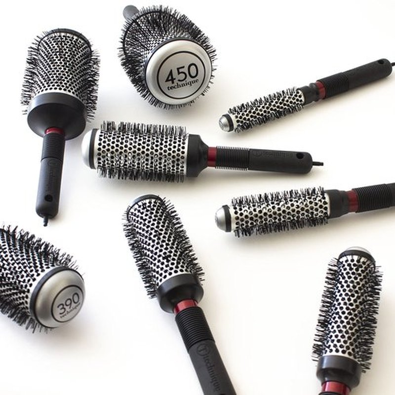 Cricket Thermal Hair Brush #400 2.5” for Blow-Drying, Curling, and Styling – Heat-Retaining Barrel with Anti-Static Tourmaline Bristles, Round Thermal Brush, Ideal for All Hair Types
