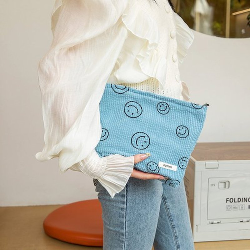 GUTGNK Makeup bag for Women, Corduroy Cosmetic Bag Aesthetic Design Ladies Tote Bag,Cute Smiley Face Makeup Organizer with Zipper - Blue