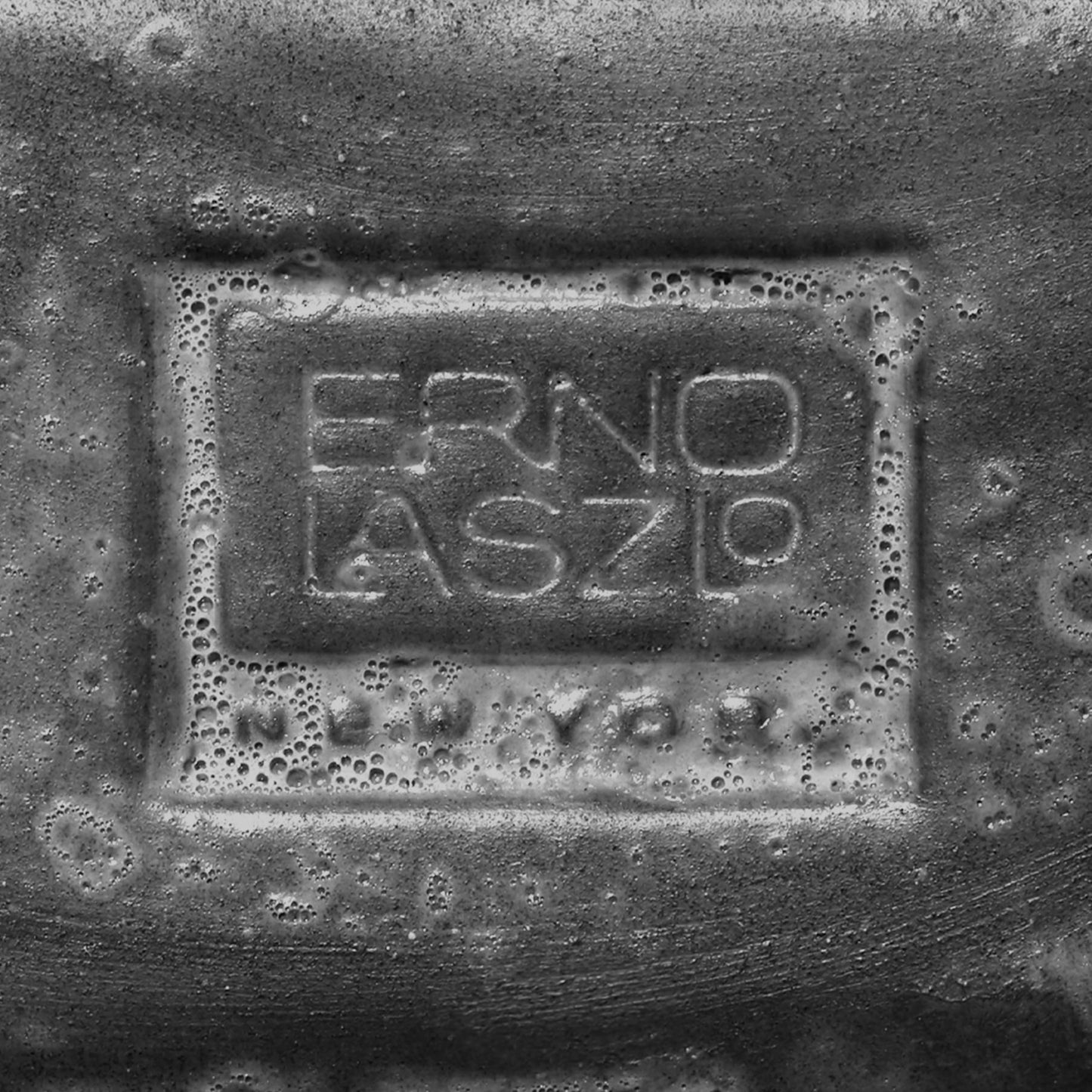 Erno Laszlo Sea Mud Deep Cleansing Face Wash Bar, Detox Charcoal Soap Bar with Dead Sea Mud, Removes Excess Oil, Unclogs Pores, Gently Exfoliates & Purifies Skin, For Oily, Blemish-Prone Skin, 3.4 oz