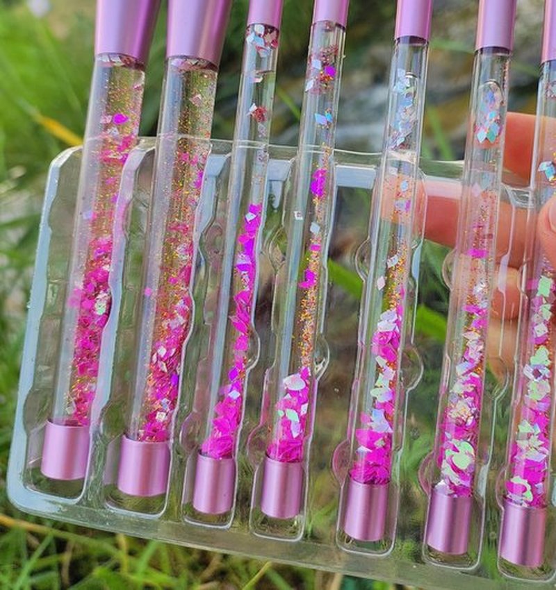 Hawetimher Makeup Brushes Set for Girls, Pink Liquid Flows 7PCS Foundation Fan Powder Blush Lip Eye Shadow Eyebrow Eye Blender Brush Set for Girls Teen Kids as Gift Present