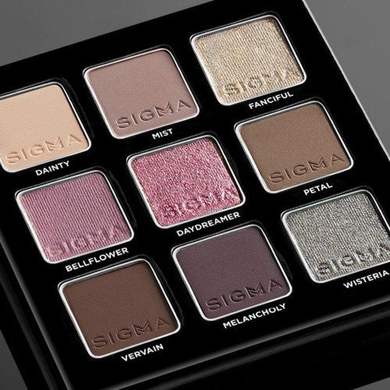 Sigma Beauty On-the-Go Eyeshadow Palette - Hazy - 9 Bold Eyeshadow Shades in Matte, Shimmer and metallic Finishes - Highly Pigmented Vegan Eye Makeup Palette - Clean Beauty Products