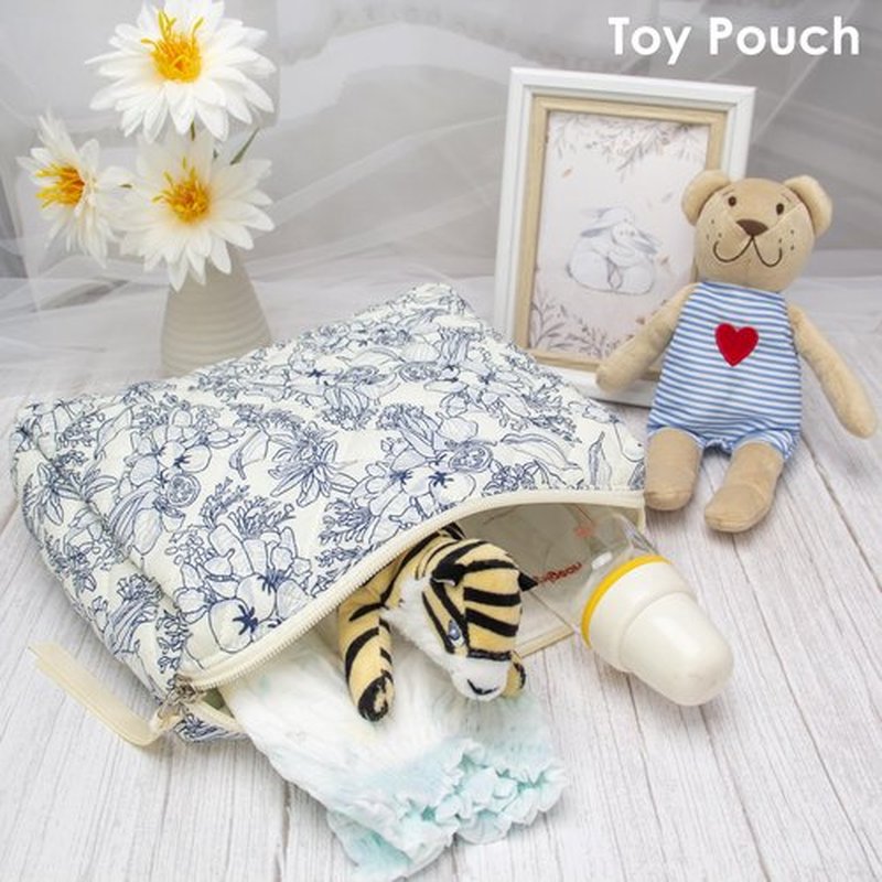 PAZIMIIK Cotton Makeup Bag for Women Large Quilted Travel Cosmetic Pouch Girls' Make Up Organizer,Flower White