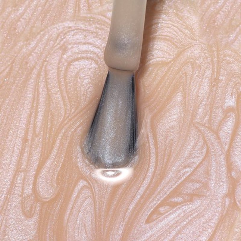 LONDONTOWN kur Bare Illuminating Nail Concealer, Vegan, Cruelty Free, Gluten Free, Paraben Free, Long Lasting Brightening Nail Polish Care for All, Lustrous Beige, 0.40 Fl Oz