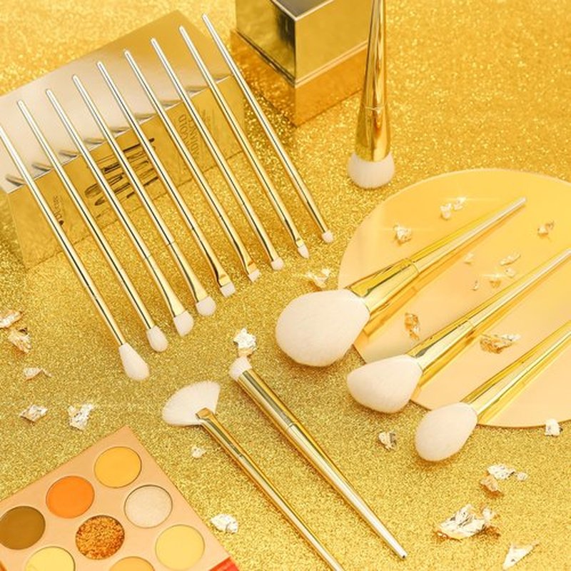 DUcare Makeup Brushes 15Pcs Makeup Brush Set with Holder Premium Synthetic Powder Foundation Contour Blush Concealer Eye Shadow Blending Liner Make Up Brush Kit gold-silver