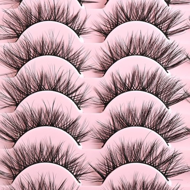 FARRED Cat Eye Lashes Natural False Eyelashes 14 Pairs Wispy Lashes Pack Short Strip Lash Fake Eyelash Mink Lashes Small Full pestañas Set (F21 | 8-14mm)