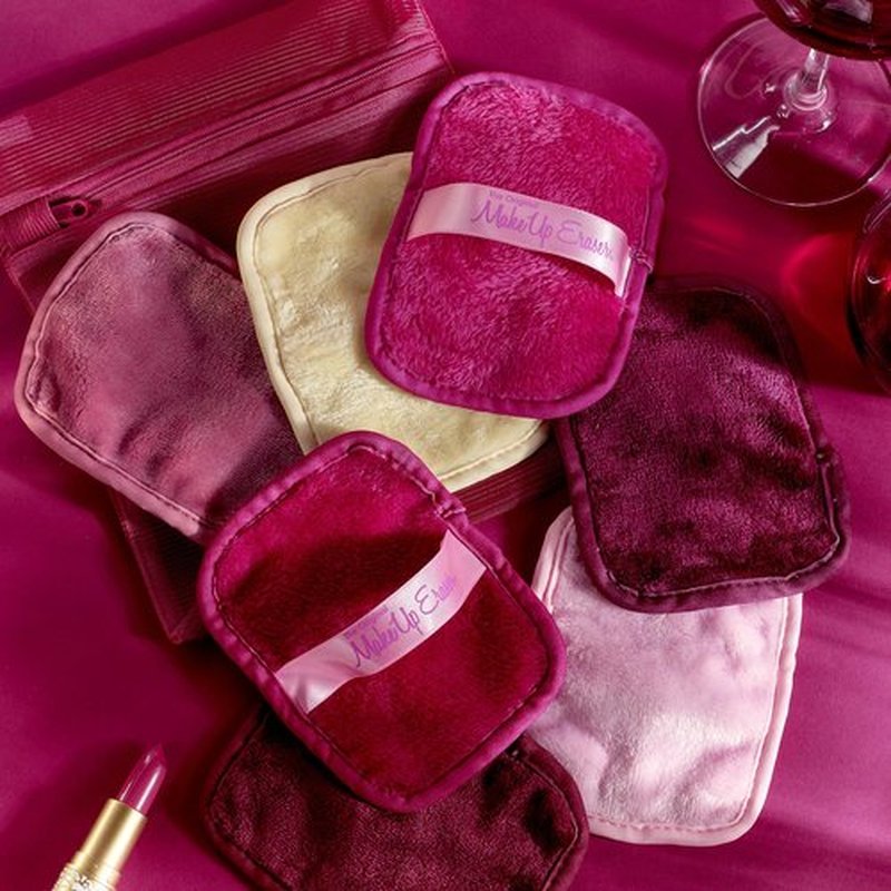 The Original MakeUp Eraser, 7-Day Set, Erase All Makeup with Just Water, Including Waterproof Mascara, Eyeliner, Foundation, Lipstick, Sunscreen, and More! Sip Happens, 7ct.