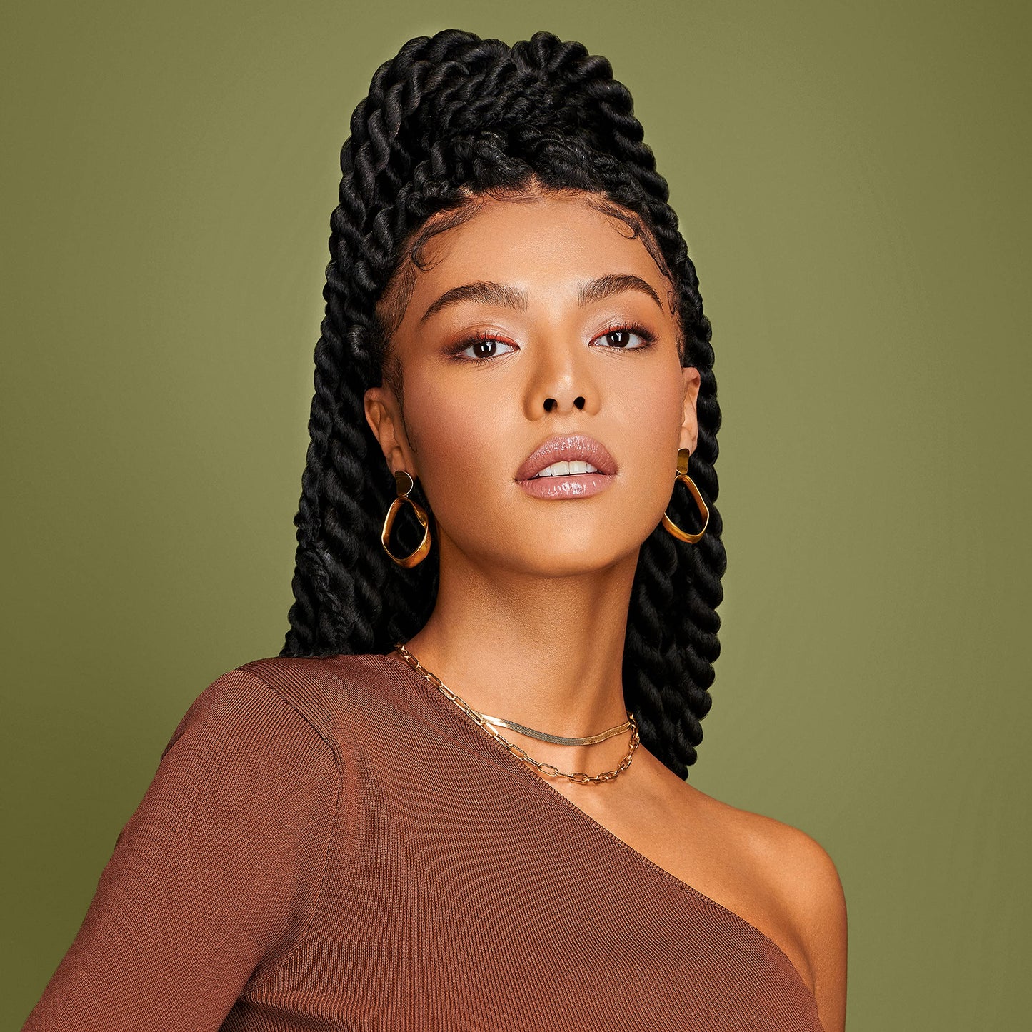 African Pride Olive Miracle Leave-In Conditioner (3 Pack) enriched with olive oil and tea tree to seal in moisture and prevent breakage. 12oz.